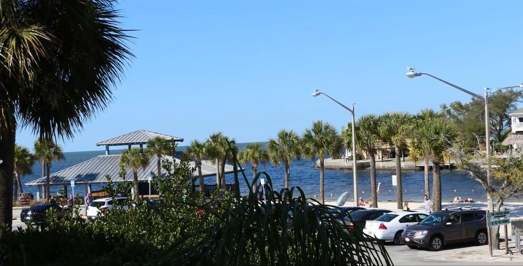 Inn On The Gulf Hudson Ngoại thất bức ảnh